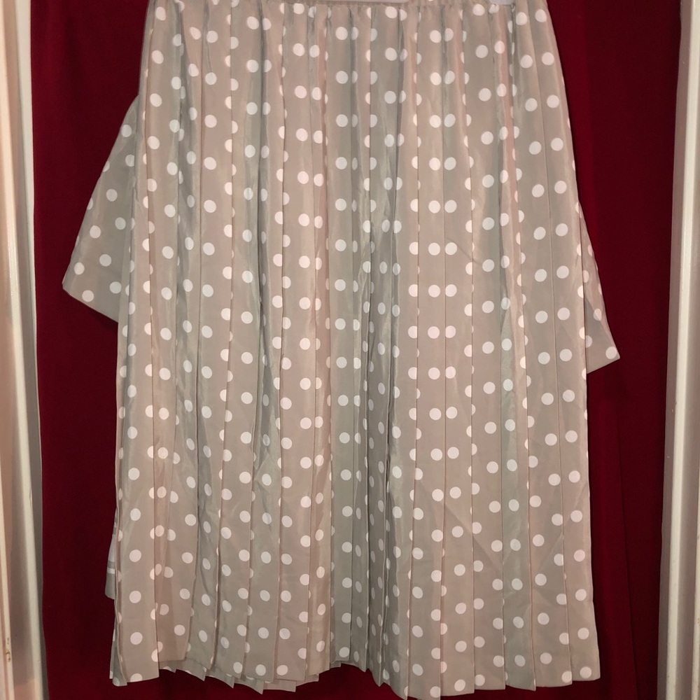 Dress - Picture 2 of 9